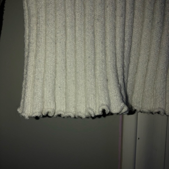 shein cropped long sleeves turtleneck . - Picture 6 of 7